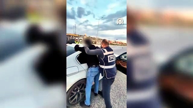Yozgat'ta ruhsatsız silah taşıyan 2 zanlı gözaltına alındı