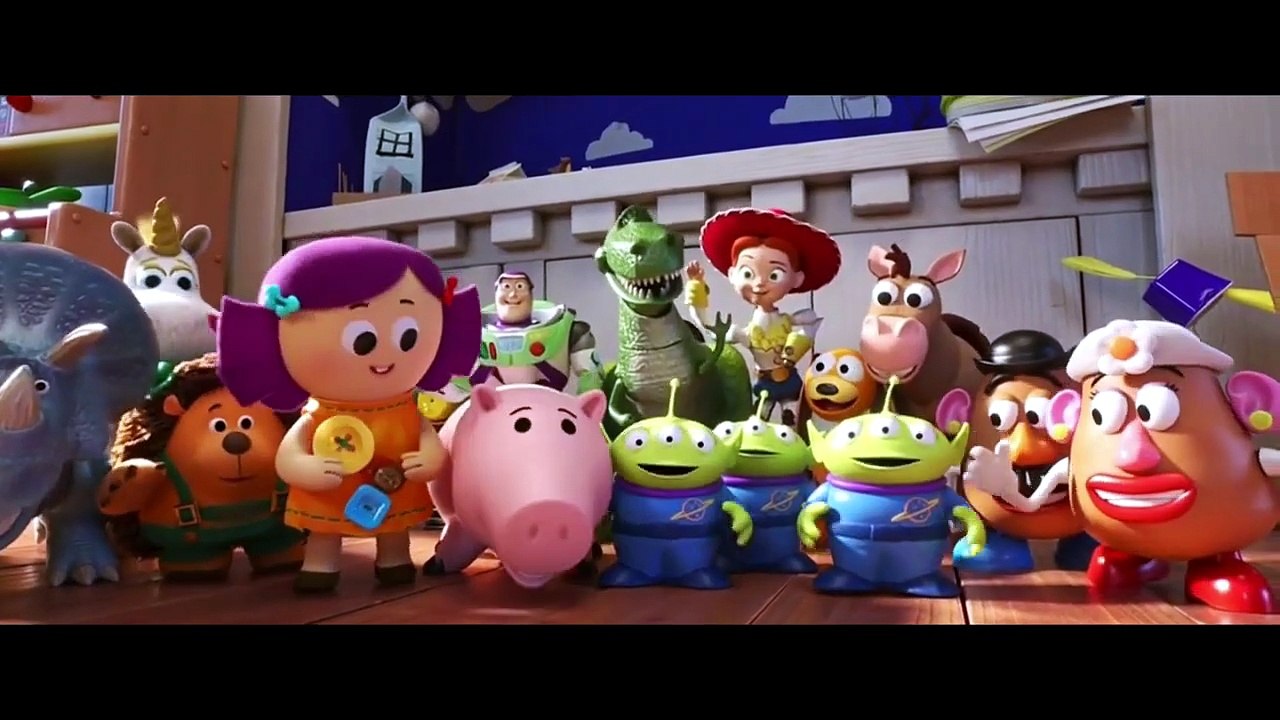 Toy Story 4, but it's ruined by AI