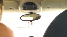 POV : ton daron sous marche arrière (suppléments bruits de cinquantenaires + regards malsains + Céline Dion).