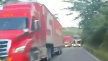 Un chauffeur réalise une manœuvre dangereuse avec des enfants à bord — Une faute qui lui coûterait son permis