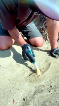 Sand it… heat it… and suddenly the letters appear 😳🔥