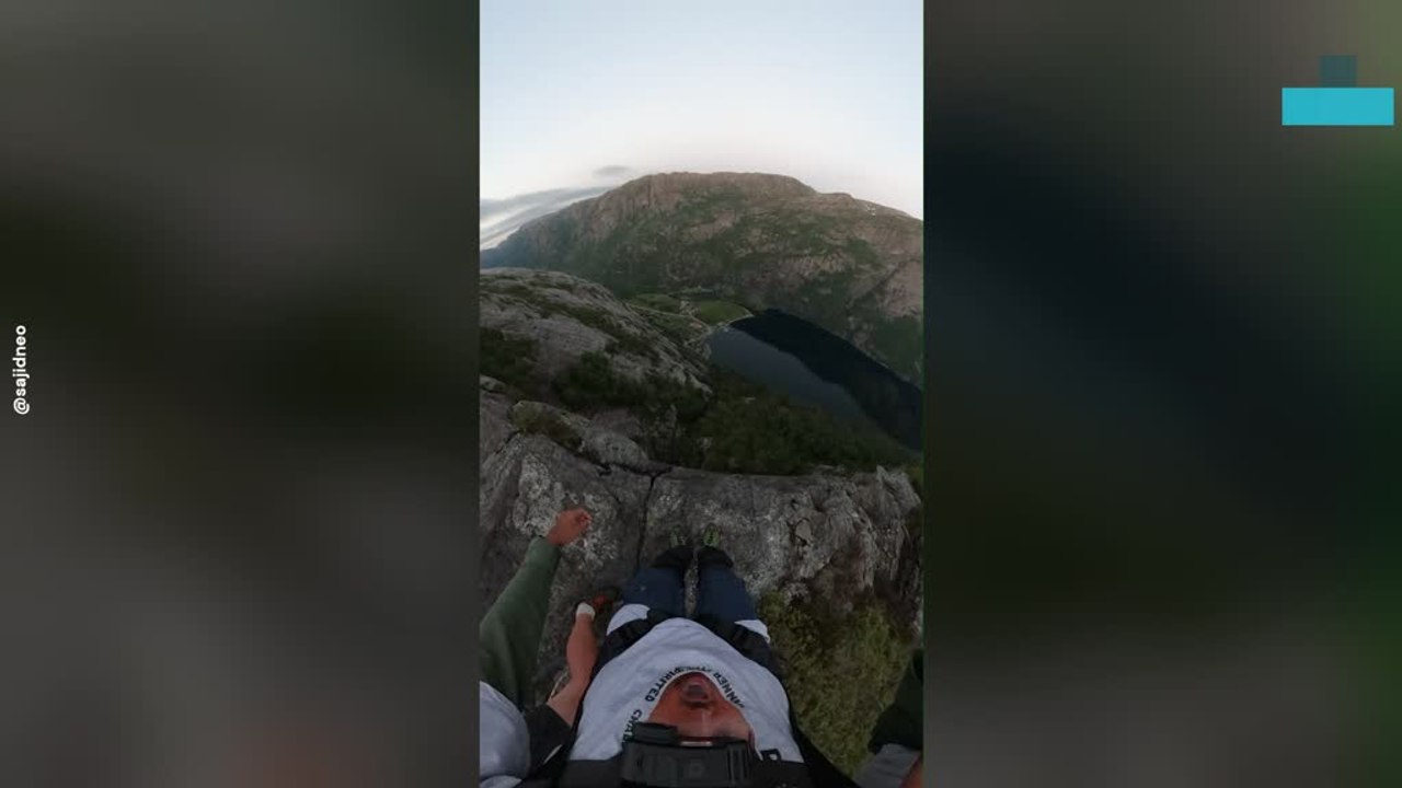 Base Jumper Crashes Into Trees After Parachute Misjudgment