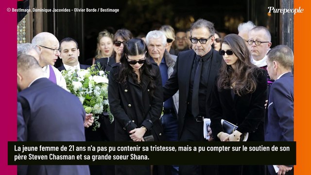 Nadia Farès : sa fille Cylia perd pied au moment des adieux, épaulée par sa sœur Shana et son père Steven Chasman
