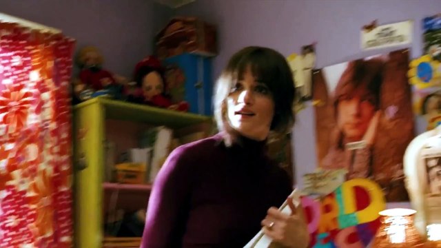 The Lovely Bones (2009) Thriller movie explained in Hindi Urdu. The American Mystery Thriller film “Lovely Bones” story summarized with the full ending in हिन्दी explanation.