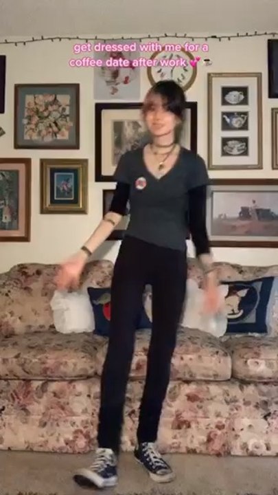 hehe happy September 21st hotties! >:3 #september21st #ootd #fyp #fall #fallfashion #falloutfit #fallaesthetic #grwm #foryoupage #outfit #fashion #outfitinspo #fallfashiontrends #fitcheck #fit #foryou #autumnfashion #september