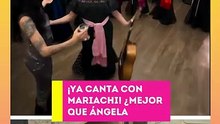 Cazzu más mexicana que nunca 😱🔥 canta con mariachi femenino y desata debate en redes