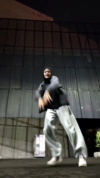 Tara Mood Dance Viral