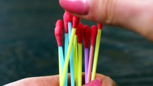 Quick and easy needle threading hack 🧷