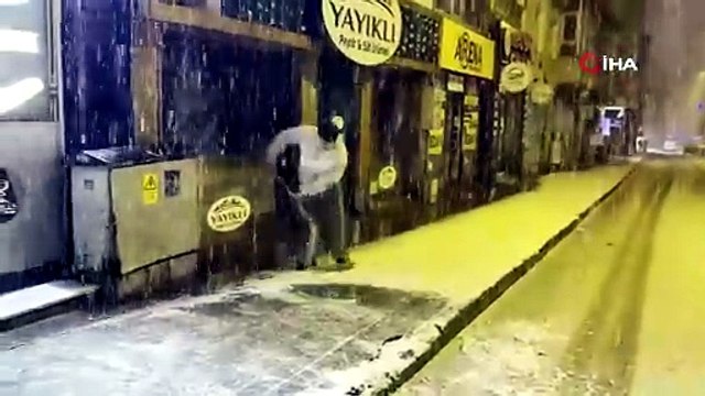 Nisan ayında kar sürprizi: Bir ilimiz kara gömüldü, kar kalınlığı 15 santimetreyi aştı