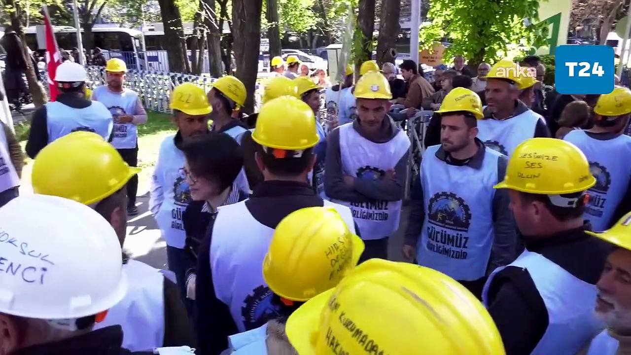 RT @t24comtr: Doruk Madencilik işçileri, açlık grevinde altıncı günü: Holdinglere el pençe madencilere işkence!
 htt…