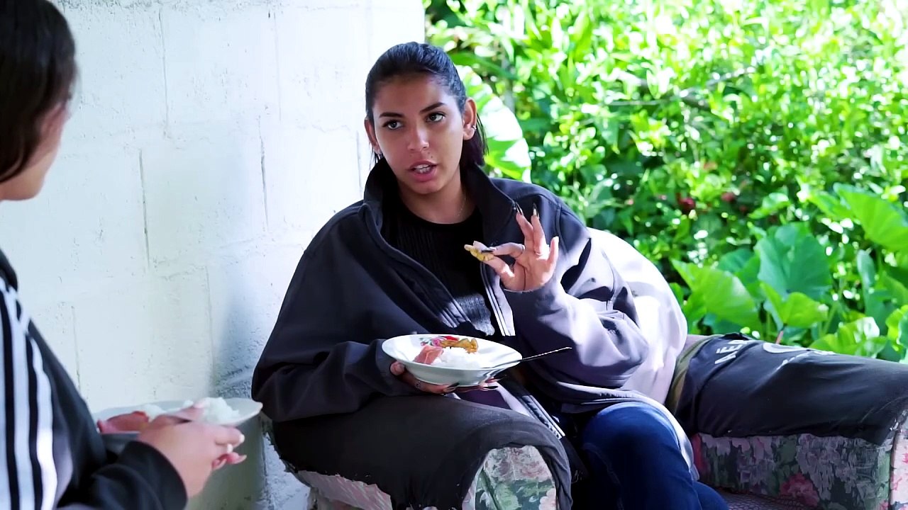 COCINo SOLO PARA ELLA Y NO LE DIO COMIDA HA SUS AMIGAS Y PASo ESTO   YULIEX POLANCO