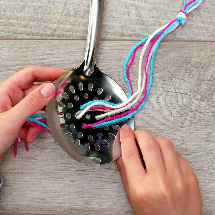 Making friendship bracelets just got easier 😍🧵