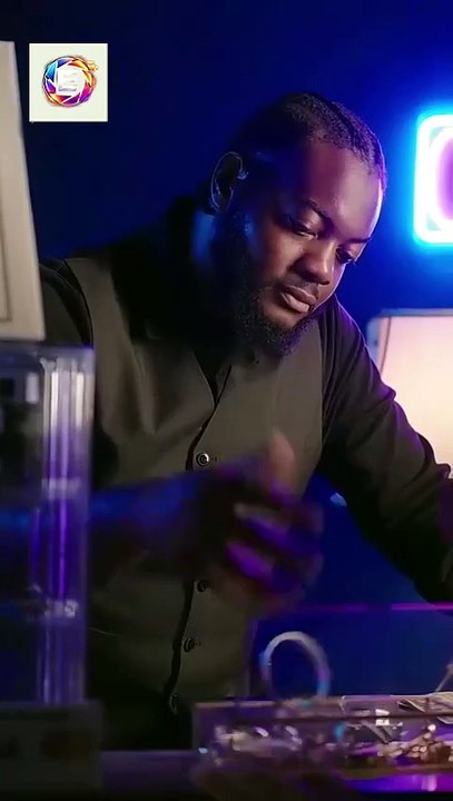 .U.g.l.y. .C.i.n.d.e.r.e.l.l.a. .a.n.d. .H.e.r. .H.o.b.o. .B.i.l.l.i.o.n.a.i.r.e.  [Full Movie] [Full Version]Full EP - Full