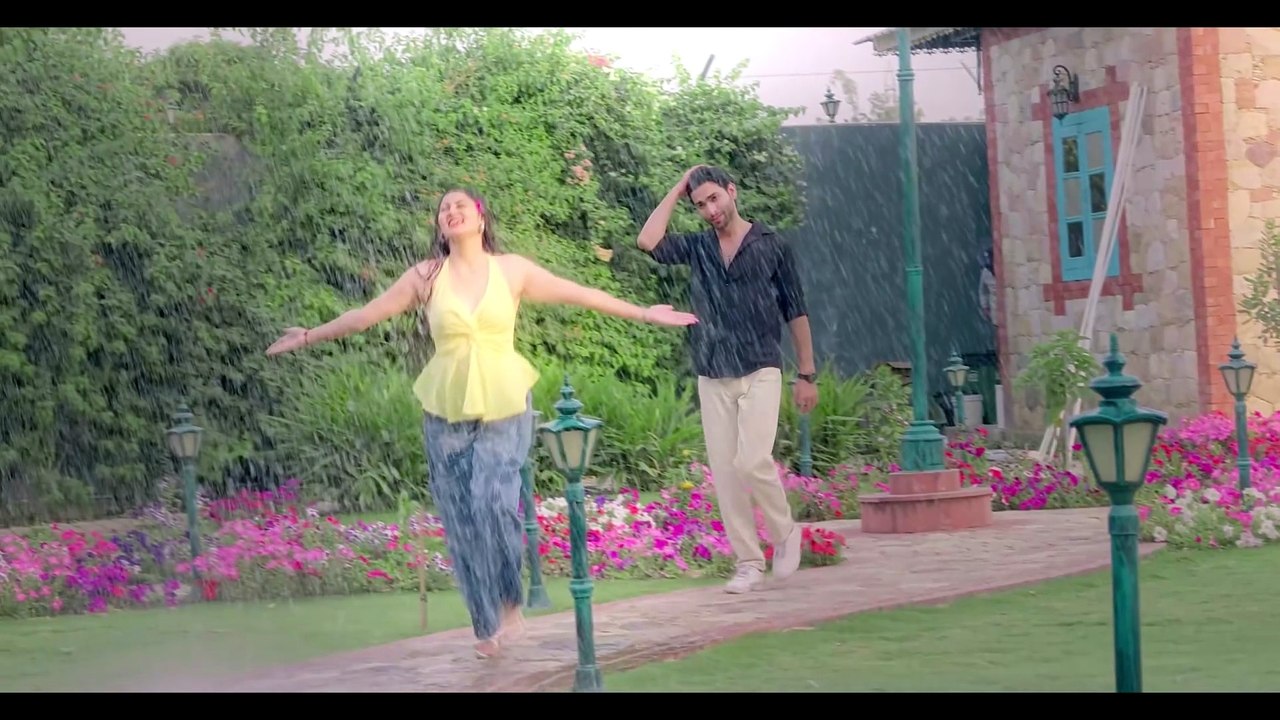 Baarish Le Aana - Romantic Song | Latest Hindi...
