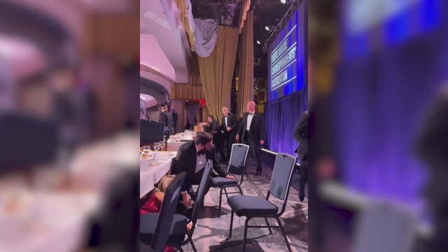 The shocking second JD Vance is grabbed by Secret Service and pulled away from the Correspondents' Dinner