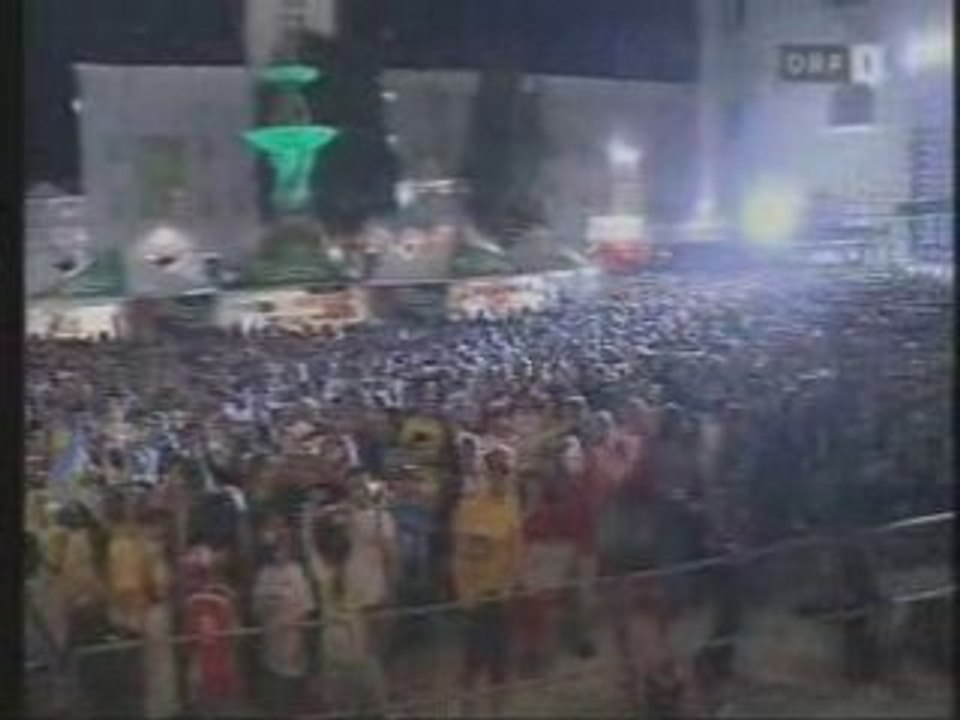 EURO 2008 (SALZBURG Residenzplatz)