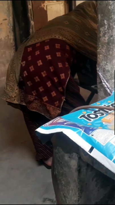 Mazoor Zaroorat Mand Ladies Ki Madad ❤️ Ration Distribution | Insaniyat Zinda Hai #129