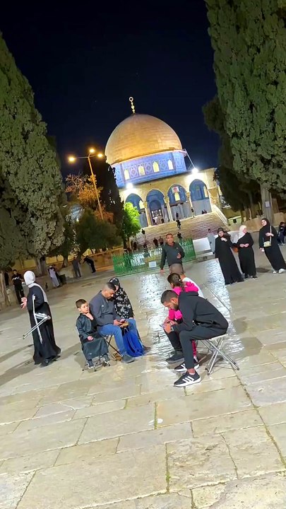 Azaan for dinner from Al-Aqsa ❤️ If you get the video, like it #ilovemuhammadﷺ #alaqsamosque