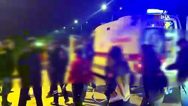 Film gibi operasyon: ''Dur'' ihtarına uymayan şüpheli araç lastikleri patlatılarak durduruldu