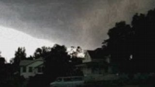 Tornado Forming May 29/08