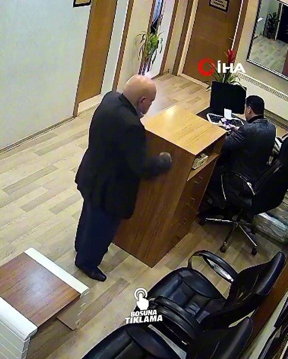 Ordu'da belediyede satırlı dehşet! Arkadan yaklaşıp görevlinin kafasına vurdu!