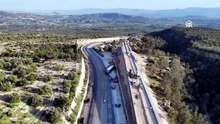 Tırda yüklü mermer bloklar kazada devrildi: 1 işçi yaşamını yitirdi
