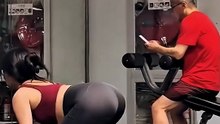No pigs allowed in the gym 2 😂