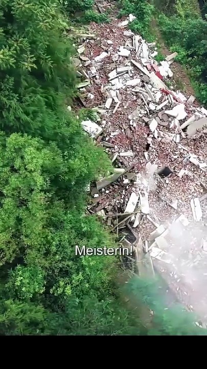 [Deutsch Synchronisiert] Gott in Lumpen Wenn Arroganz auf wahre Macht trifft Ganze Folge