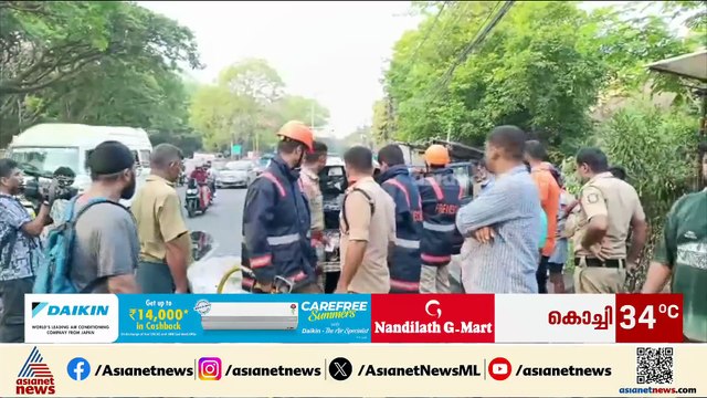 പാലക്കാട് നഗരത്തില്‍ ഓടിക്കൊണ്ടിരുന്ന കാറിന് തീപിടിച്ചു