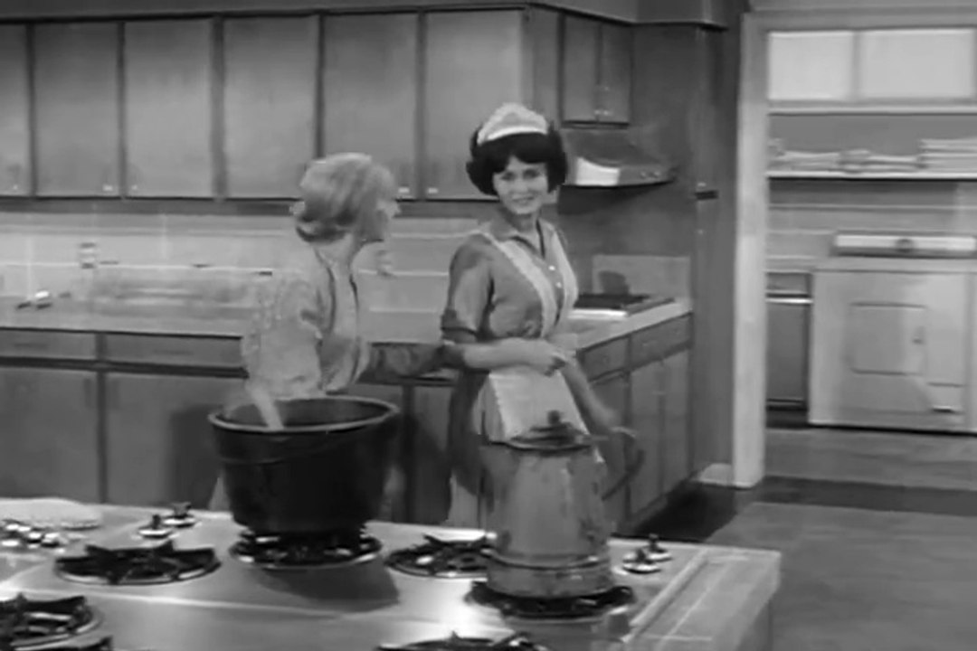 The Beverly Hillbillies (season 1) S01E07 - The Servants