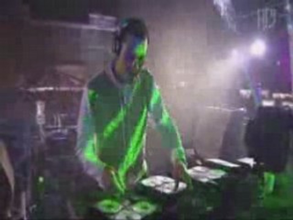 DJ TIESTO LIVE