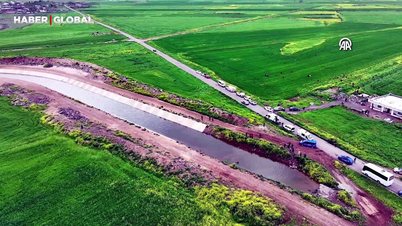 Diyarbakır'da kaybolan 3 yaşındaki çocuğun arandığı arazi görüntülendi
