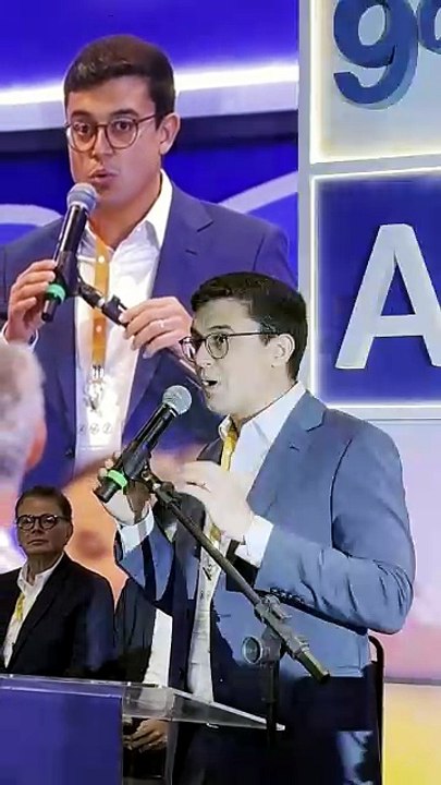 Victor Marques discursa no 9º Congresso da Amupe