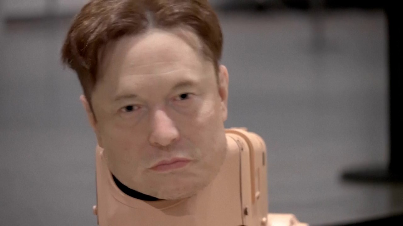 Así son los perros robot con las cabezas de Musk, Bezos, Zuckerberg y Warhol