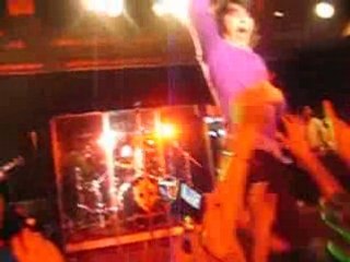 Jonas brothers Concert privé hold on