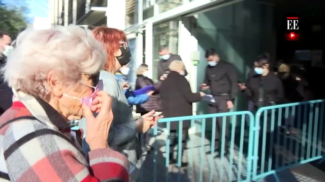 Detectan 110.000 pasaportes sanitarios falsos en Francia