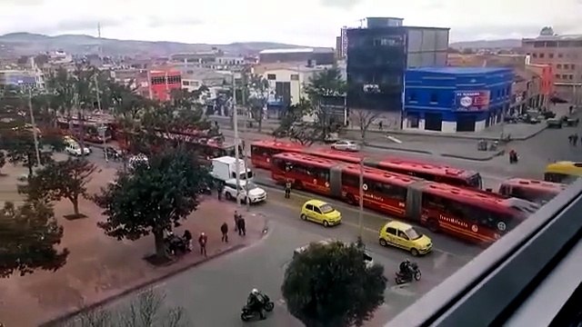 Por volcamiento de vehículo reportan afectación en movilidad en la Avenida Caracas