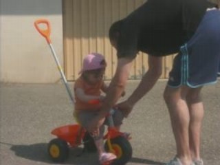 Carla fait du velo