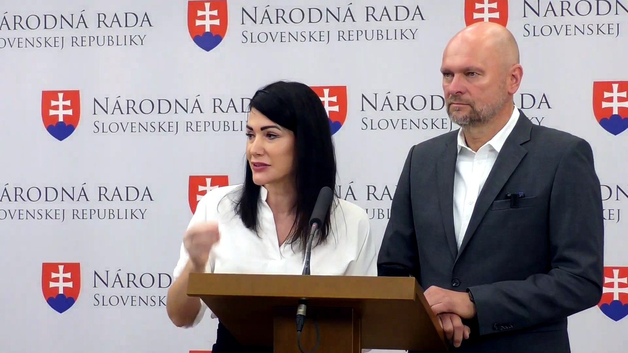 ZÁZNAM: R. Sulík odchádza zo SaS, v ďalších voľbách bude kandidovať s Bittó Cigánikovou