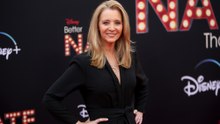 Lisa Kudrow revela que roteiristas de 'Friends' discutiam fantasias sobre atrizes