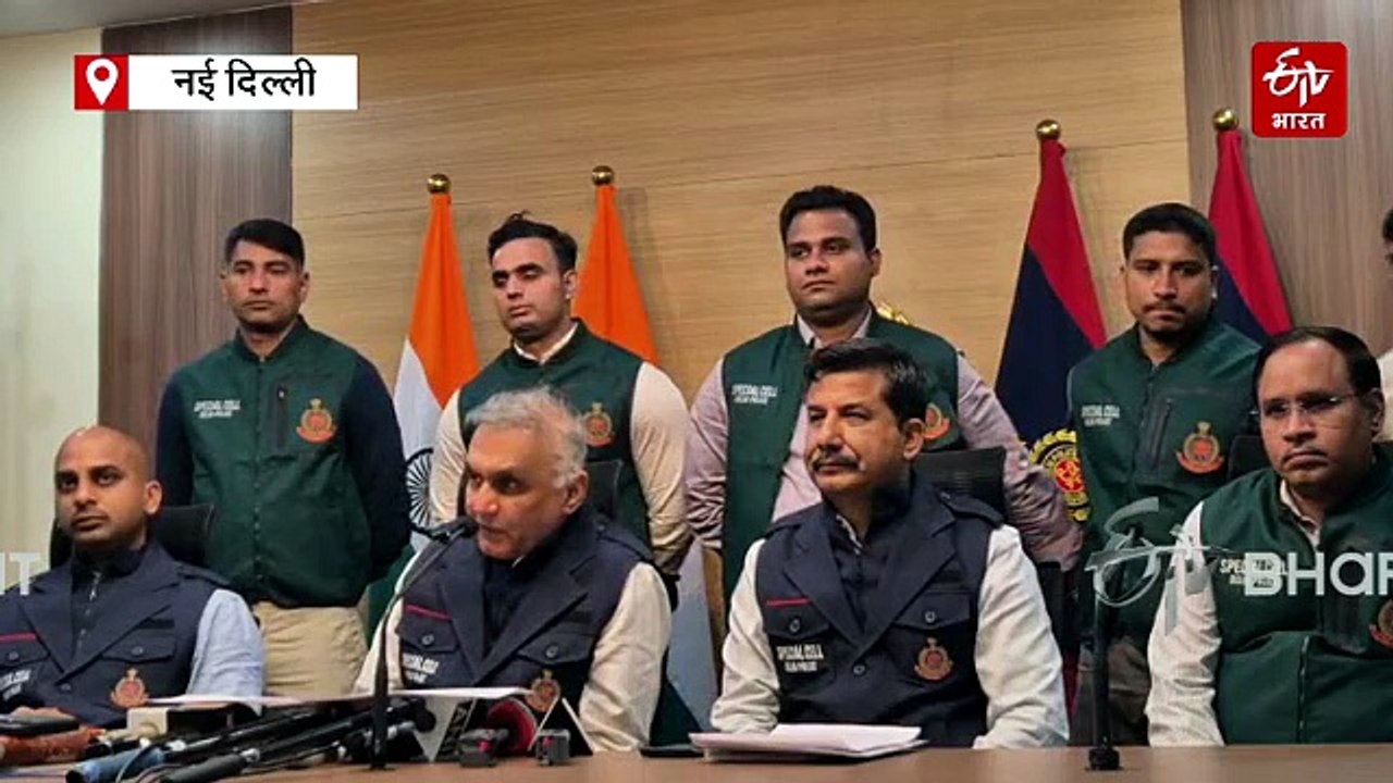 दिल्ली पुलिस ने किया अंतरराज्यीय हथियार तस्करी का भंडाफोड़, कई हथियार बरामद, पाकिस्तान से जुड़े तार
