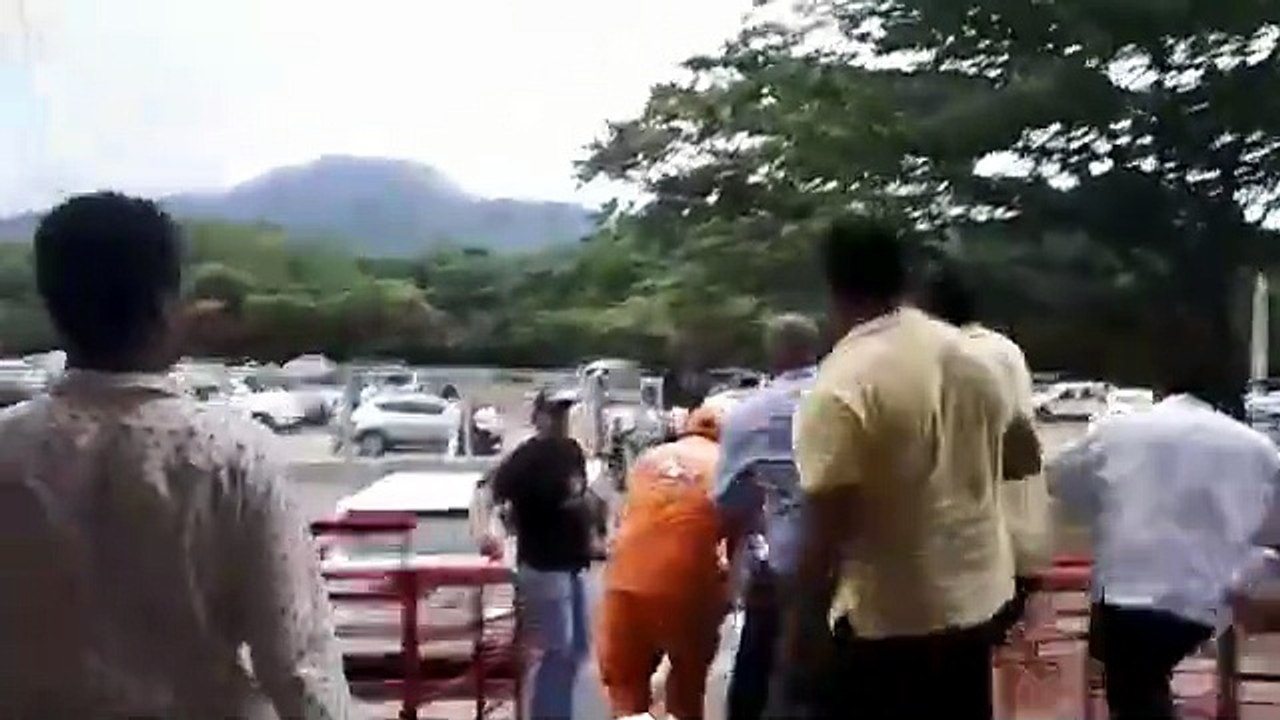 Rafael Santos tuvo que ser llevado a una clínica en medio del homenaje a su hermano Martín Elías