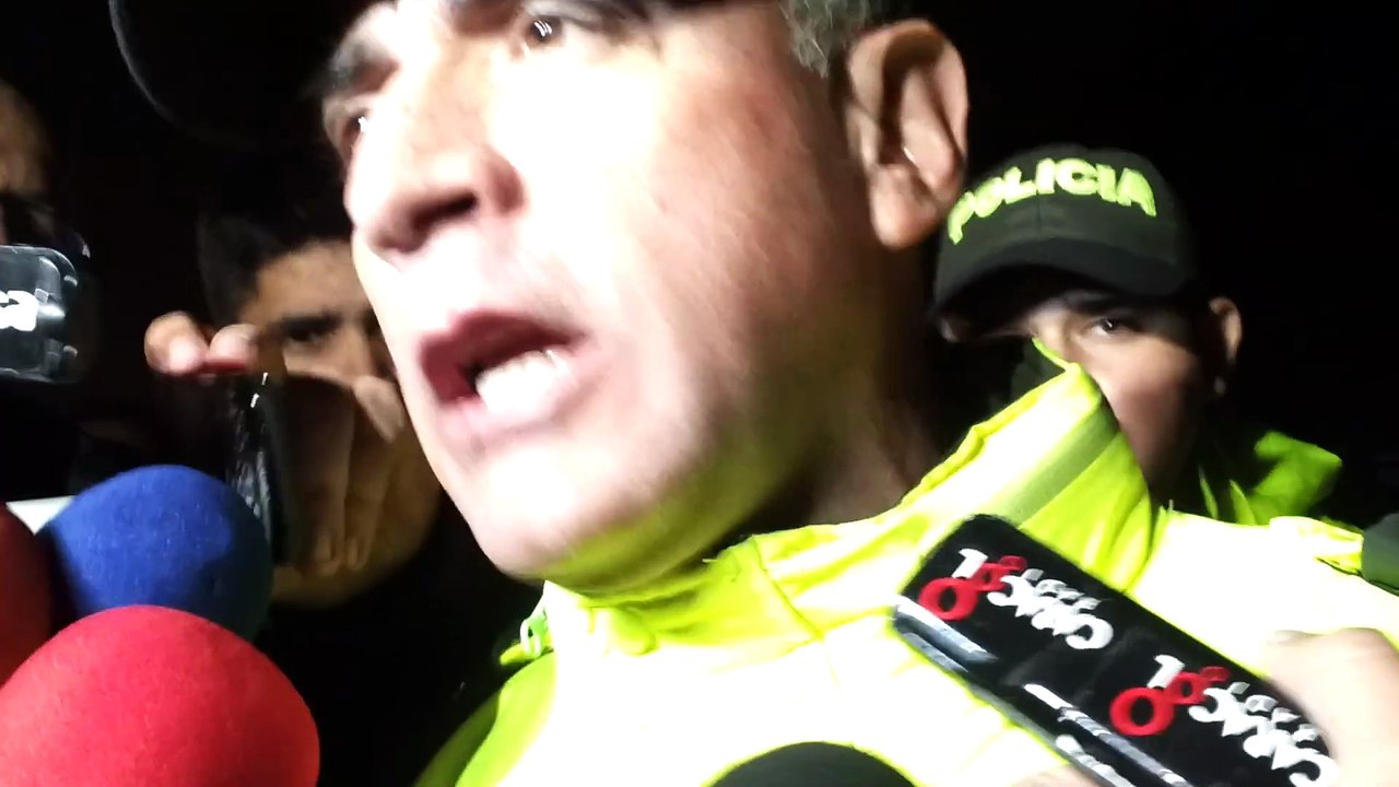 Petardo embajada