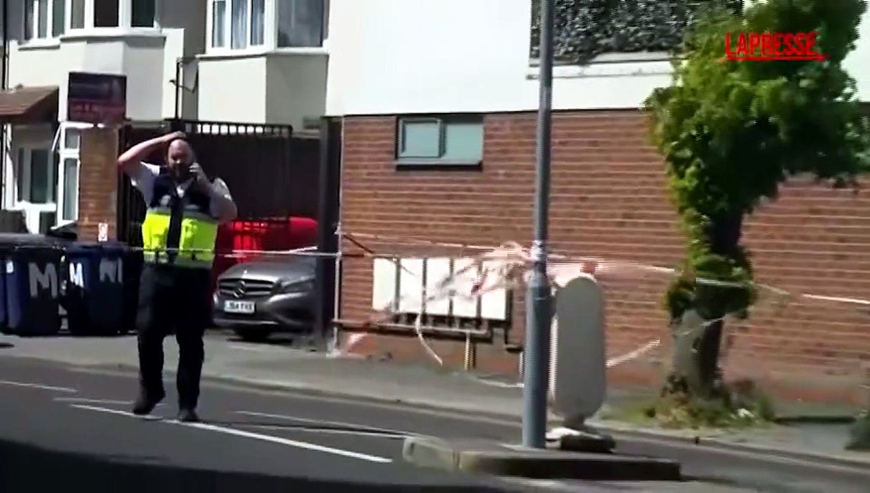 Londra, due persone accoltellate in quartiere ebraico: la polizia sul luogo