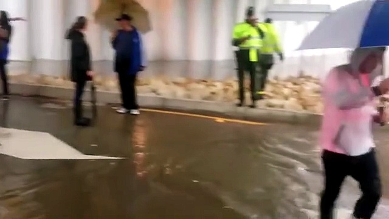 Inundación en el Deprimido de la 94| El Espectador