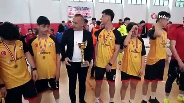 DMD hastası Berkay ve Eren kardeşlere futsal turnuvası ile umut oldular | Ajansspor | IHA