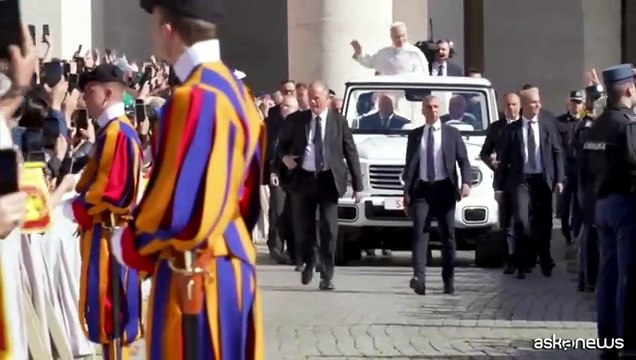 Il Papa: dolore per violenze in Colombia, scegliere via della pace