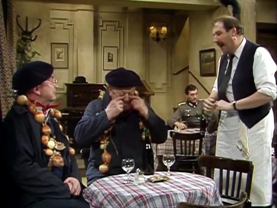 Allo Allo S1E02 - Pigeon Post