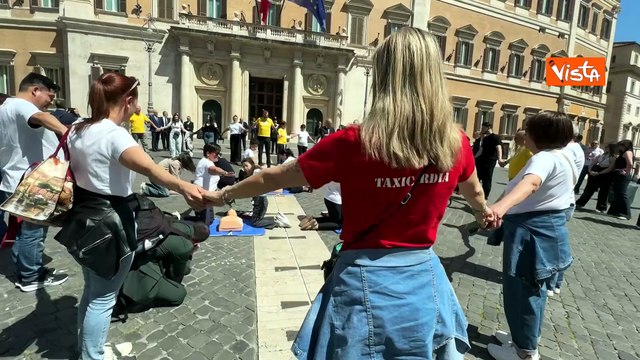 Flash Mob a Montecitorio sulla prevenzione contro il rischio infarto