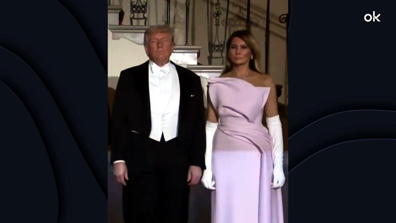 Melania vuelve a las andadas soltando la mano d...